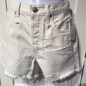 Free People womens white distressed denim shorts size 25